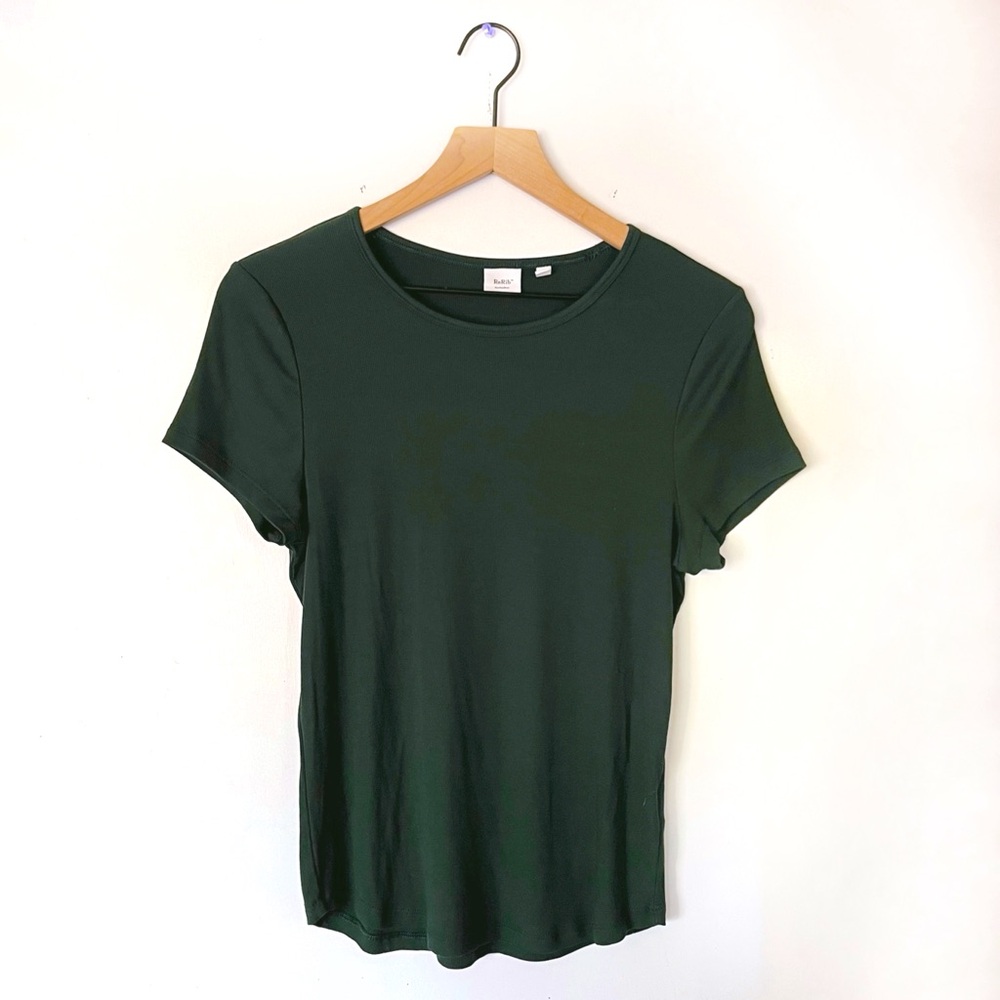 Aritzia Sunday Best Tee
